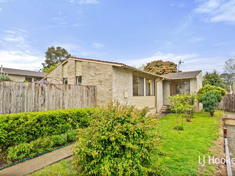 9 Donnison Place, Charnwood, ACT 2615 Property Details