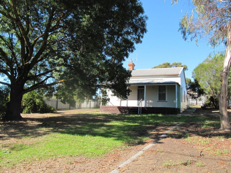 267 Allingham Street, Kangaroo Flat, VIC 3555