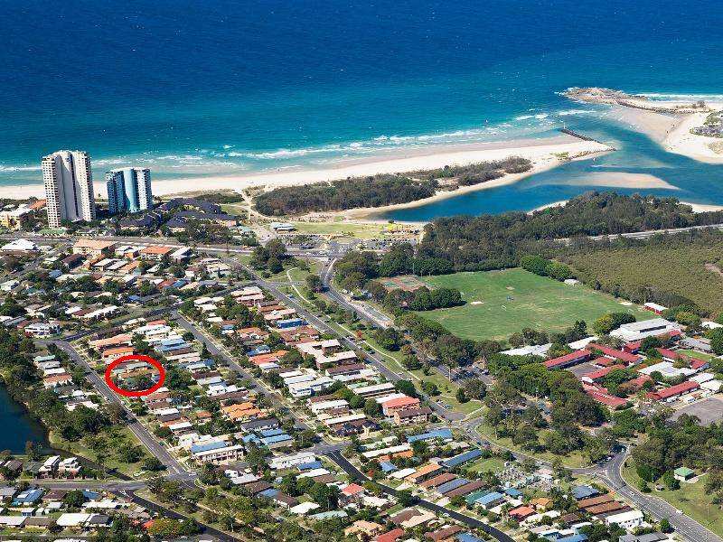 67 Laguna Avenue, Palm Beach, QLD 4221