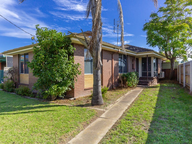 3 JACKSON Avenue, Sale, Vic 3850 Property Details