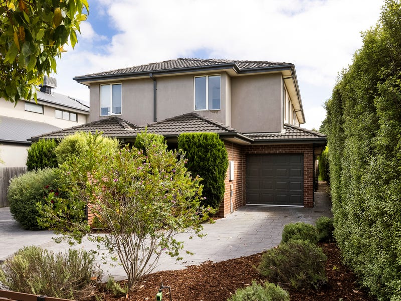 67b Raynes Park Road, Hampton, Vic 3188 Property Details