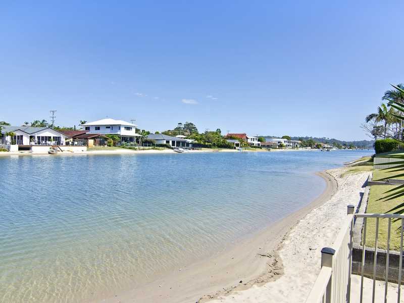 164 Tahiti Avenue, Palm Beach, QLD 4221