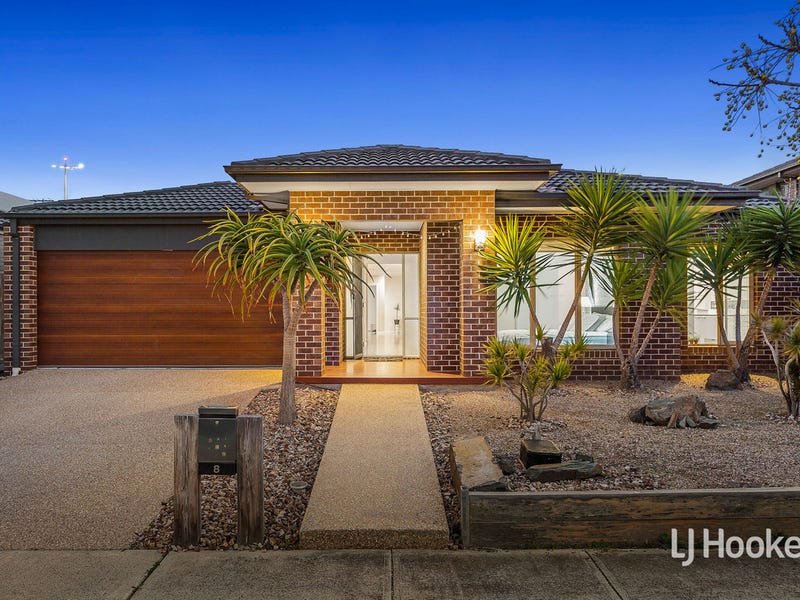 8 Haslewood Street, Point Cook, VIC 3030