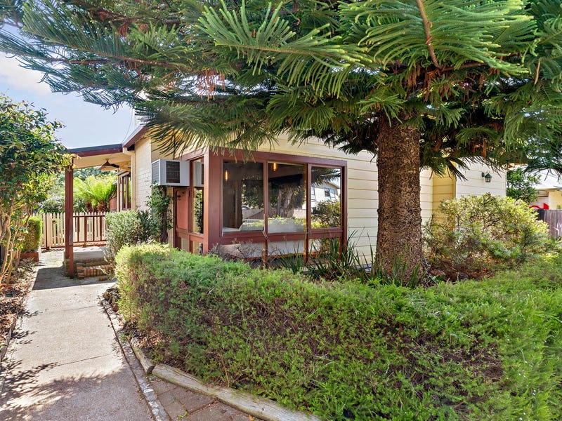 27 Weatherston Road, Seaford, Vic 3198 Property Details