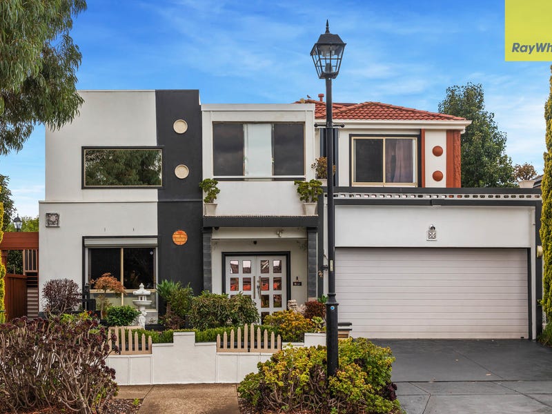 Real Estate Property For Auction In 38 Botanical Dr Caroline Springs Vic 3023 Realestate Com Au