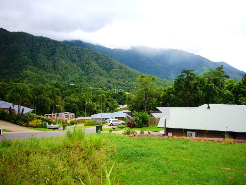 9 Stapleton Close, Redlynch, QLD 4870