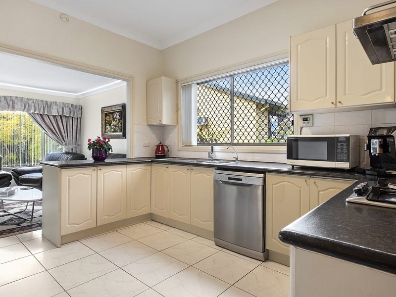 8 Derby Road, Hornsby, NSW 2077