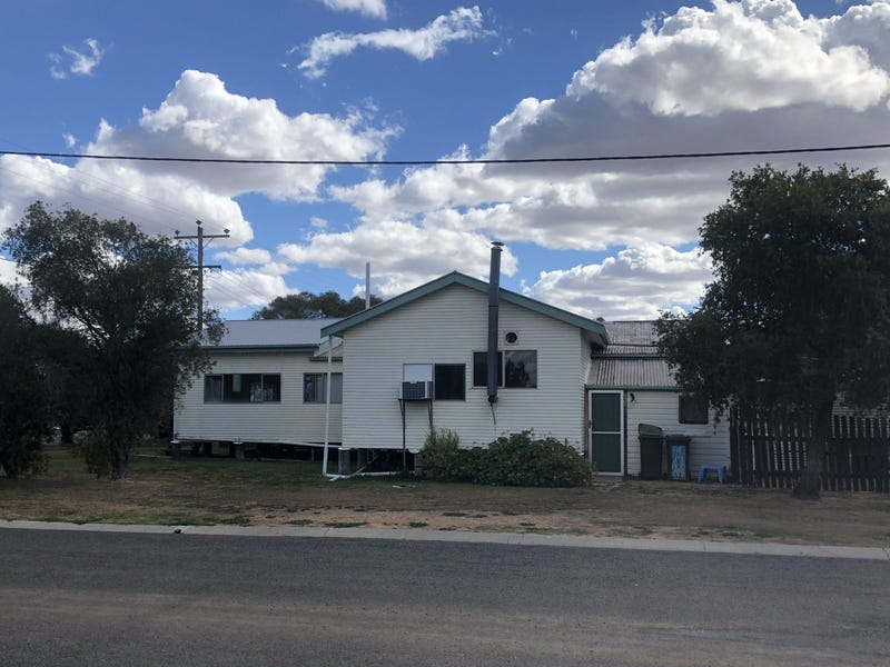 16 Railway Parade, Injune, QLD 4454