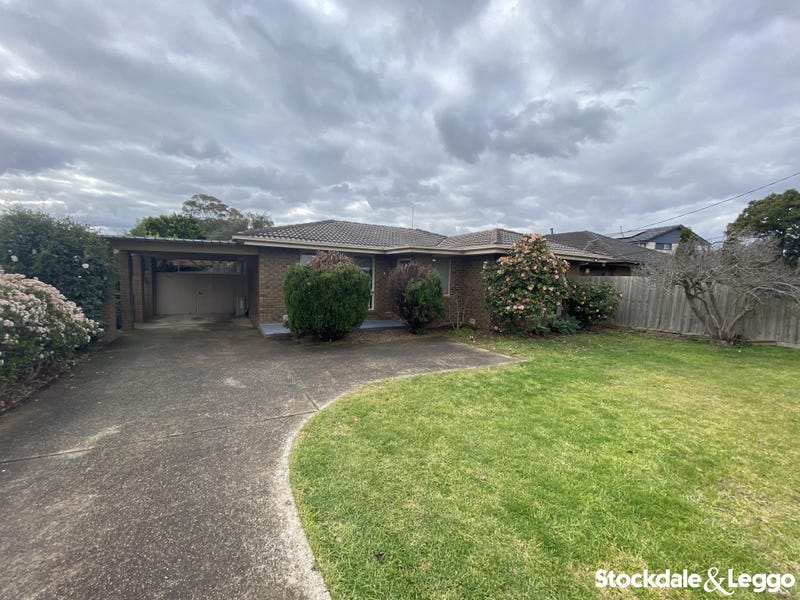22 Hillcrest Drive, Westmeadows, VIC 3049