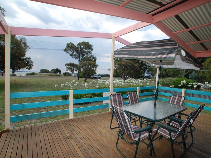 60 Lake Street, Loch Sport, VIC 3851