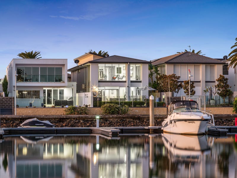 56 Harbour Rise, Hope Island, Qld 4212