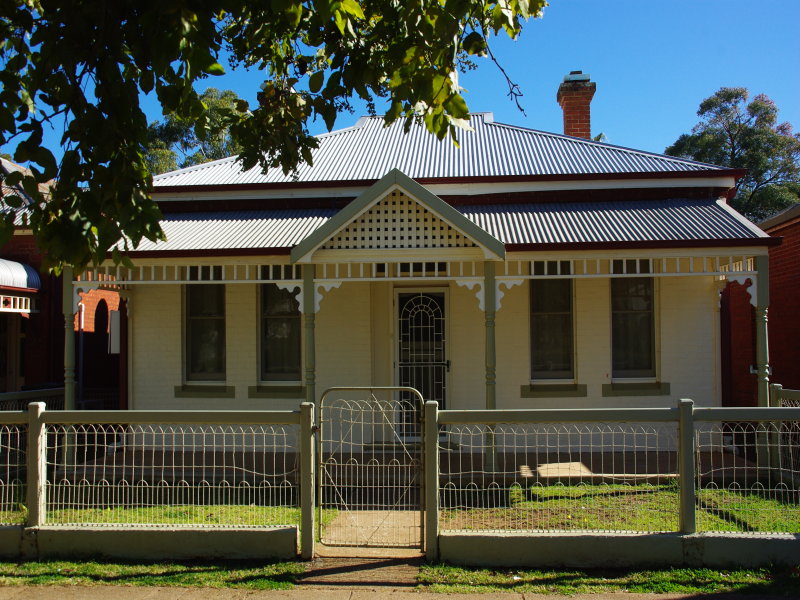 85 Simpson Street, Wellington, NSW 2820