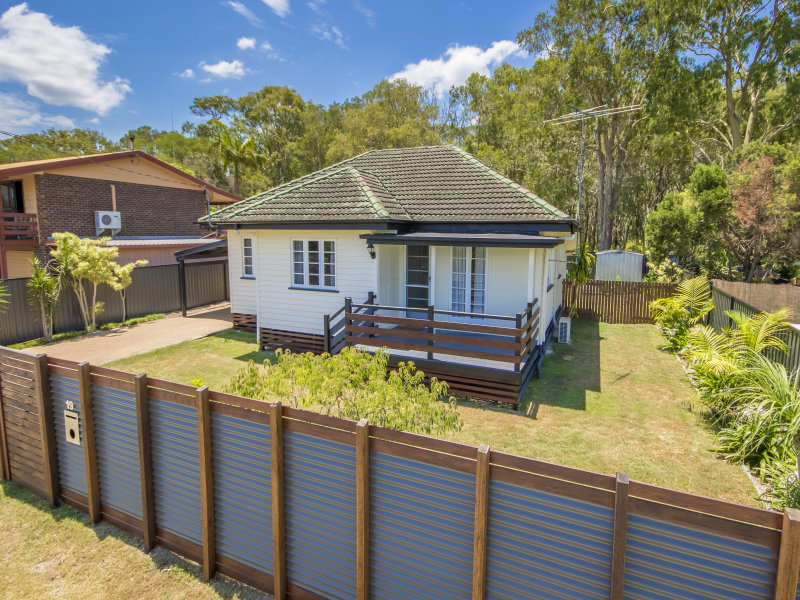 19 Patrick Street, Beachmere, QLD 4510