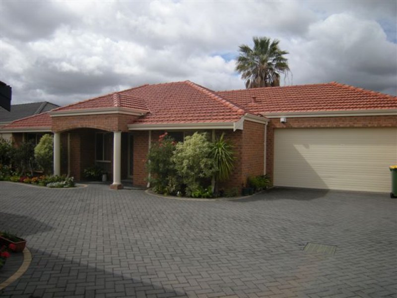 5/11 Highbury Cr, Beckenham, WA 6107 Property Details