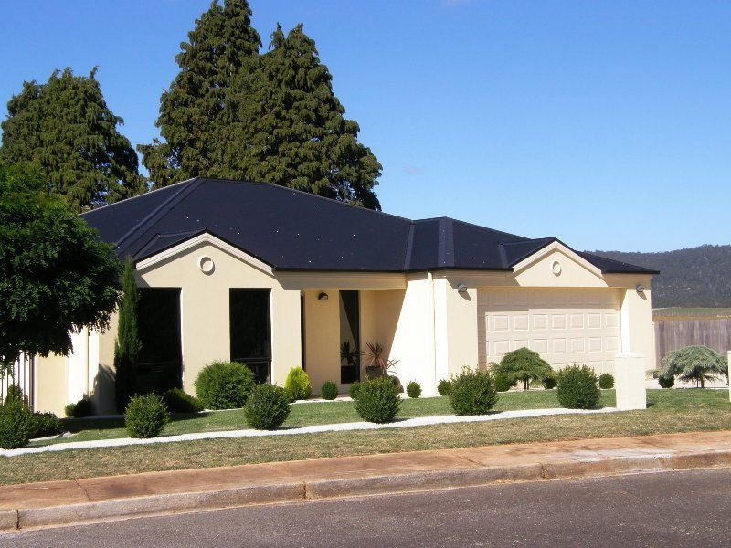 2 Spotswood Drive, Scottsdale, Tas 7260 Property Details