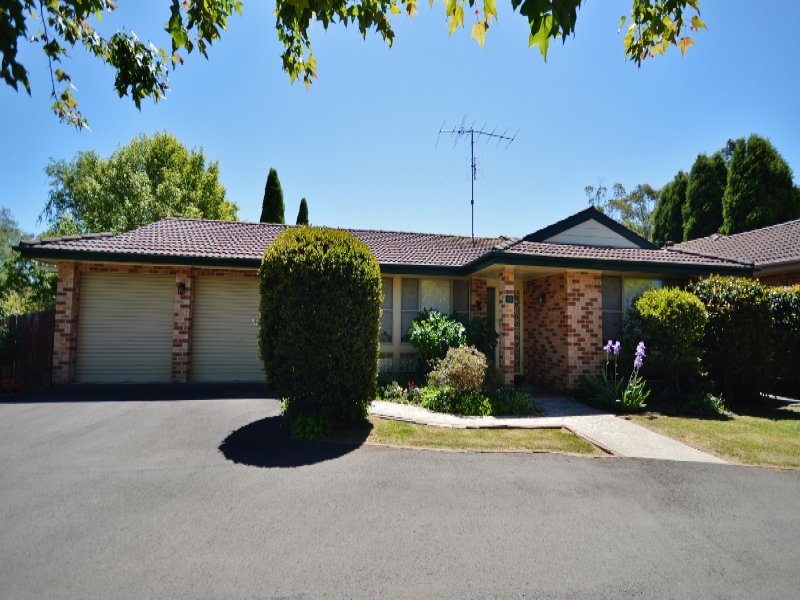 16 Braeside Drive, Bowral, NSW 2576 Property Details