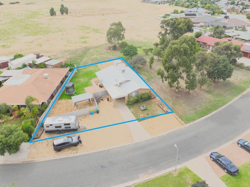 2 Poplar Drive, Numurkah, Vic 3636 House for Sale
