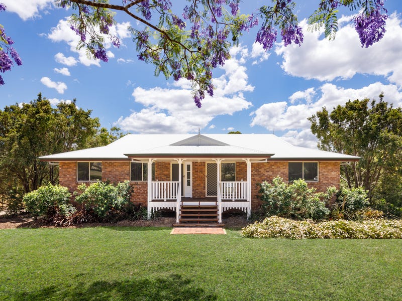 Houses for Sale in Bellbowrie, QLD 4070