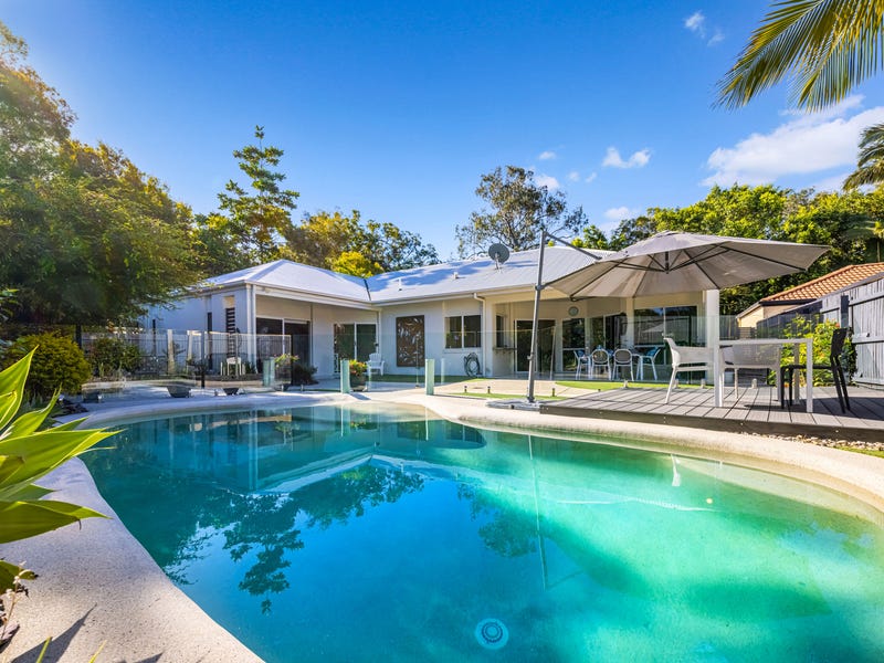 2 Prestwick Drive, Twin Waters, QLD 4564