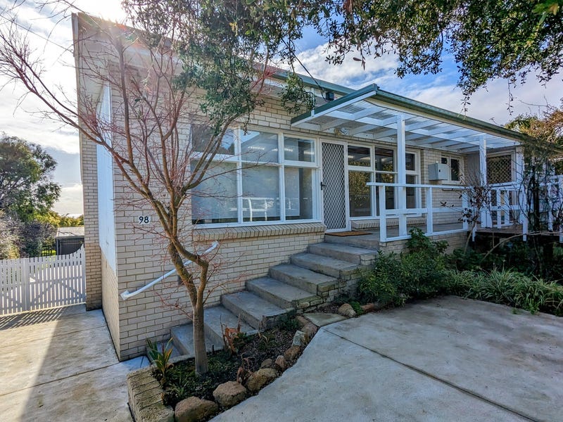 98 Flinders Street, Mccrae, VIC 3938