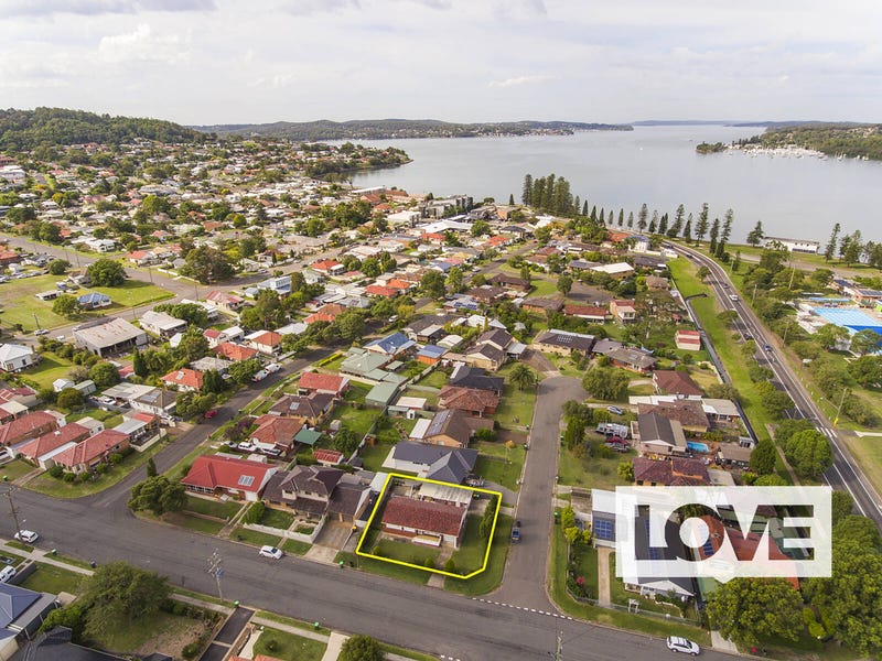 12 Park Road, Speers Point, NSW 2284