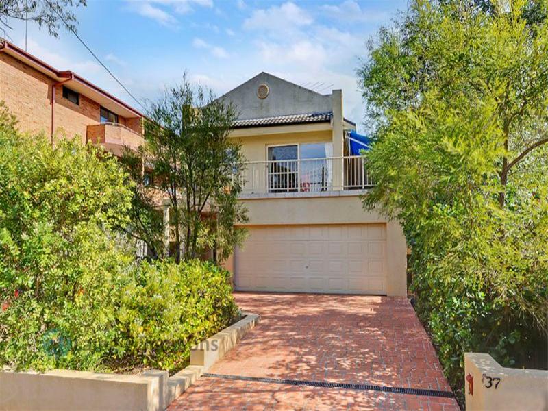 1/37 Albert Street, Hornsby, NSW 2077
