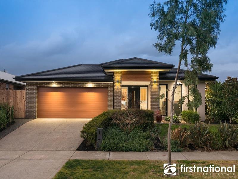 9 Edenbrook Circuit, Pakenham, Vic 3810 - Property Details