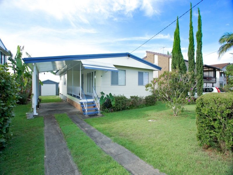 20 Hibiscus Street, Redcliffe, Qld 4020 Property Details