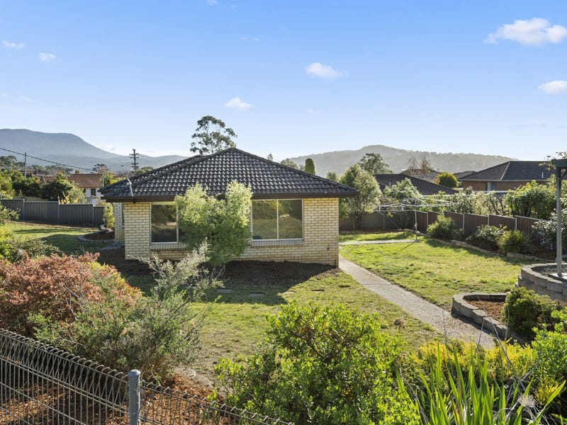 2 Kingston Heights, Kingston Beach, TAS 7050