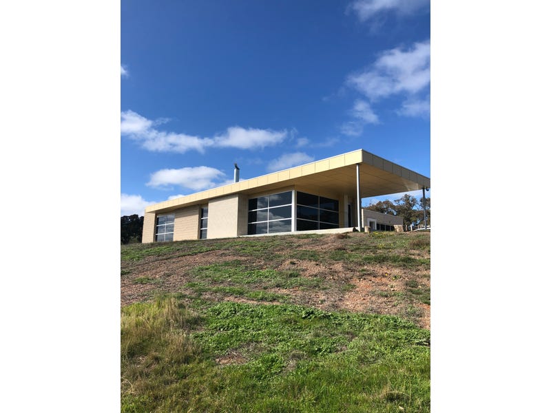 2603 Romsey Road, Springfield, Vic 3434 Property Details