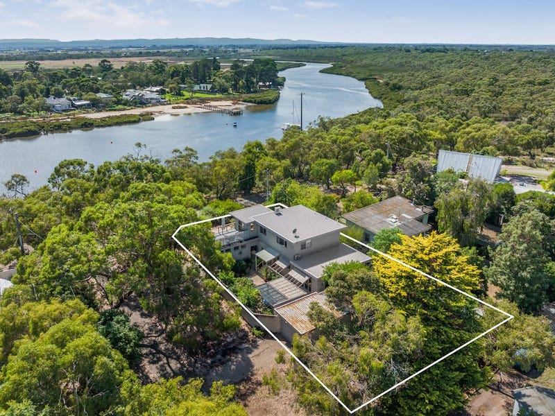 10 Edgewater Terrace, Warneet, Vic 3980 Property Details