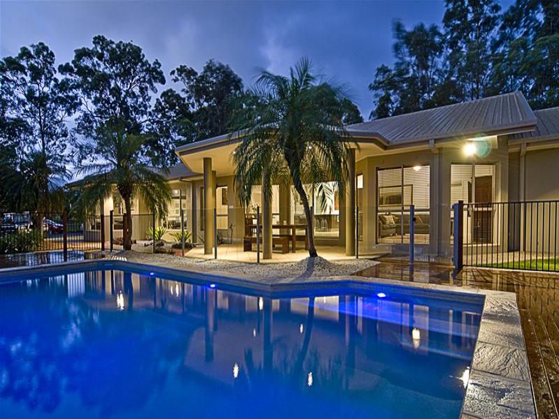 17 Clarence Drive, Helensvale, QLD 4212