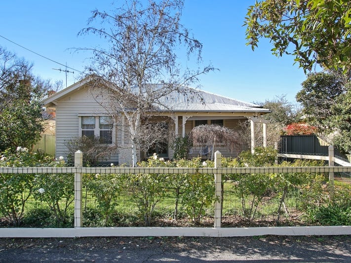 31 Charles Street, Benalla, Vic 3672 Property Details