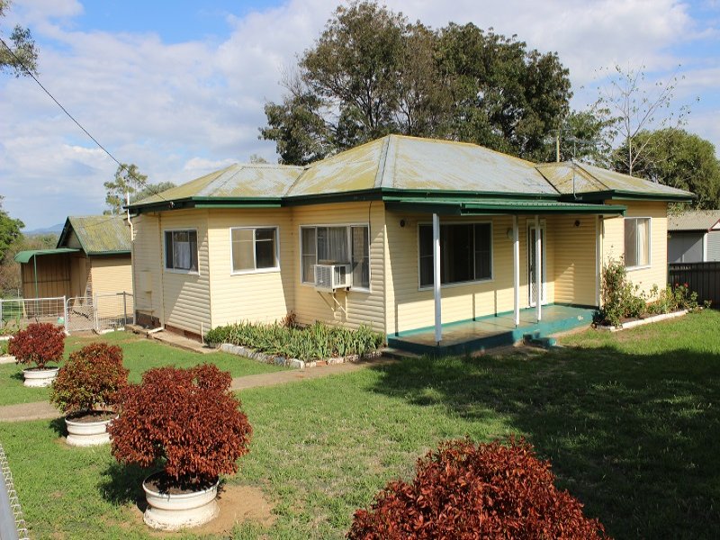 33 Manilla Road, Tamworth, NSW 2340 Property Details