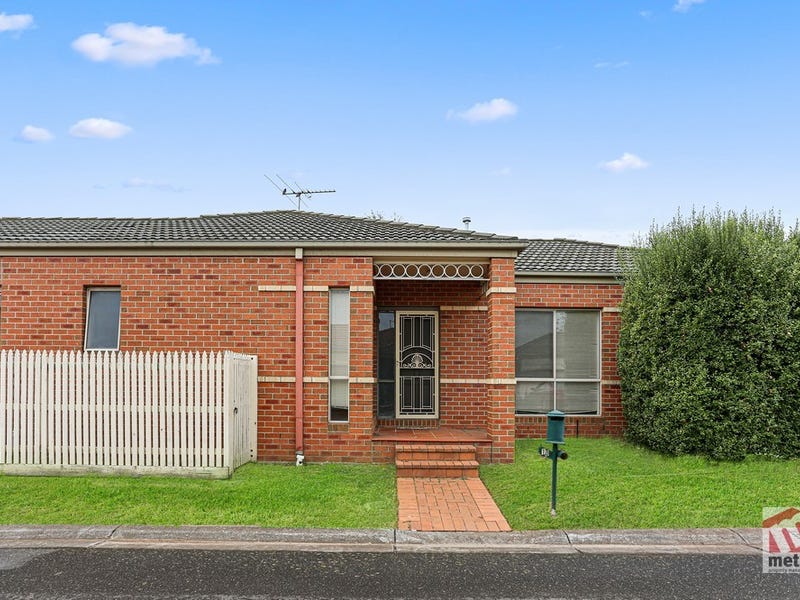 10 Wattletree Drive, Taylors Hill, VIC 3037
