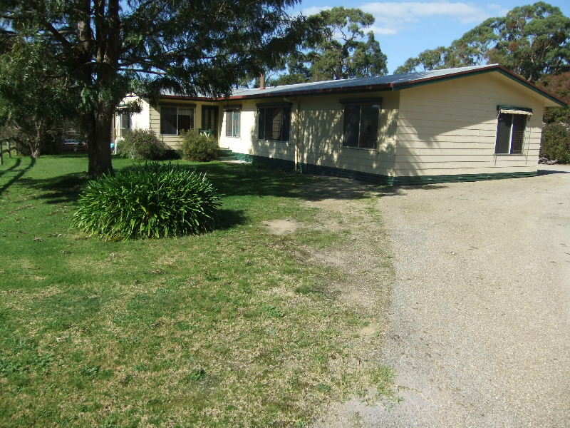 6098 South Gippsland Highway, Longford, Vic 3851 Property Details