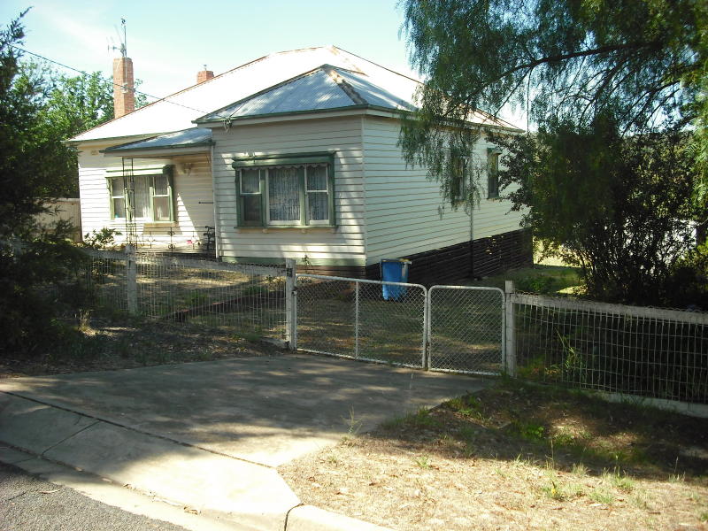 42 McGrath Street, Castlemaine, Vic 3450 Property Details