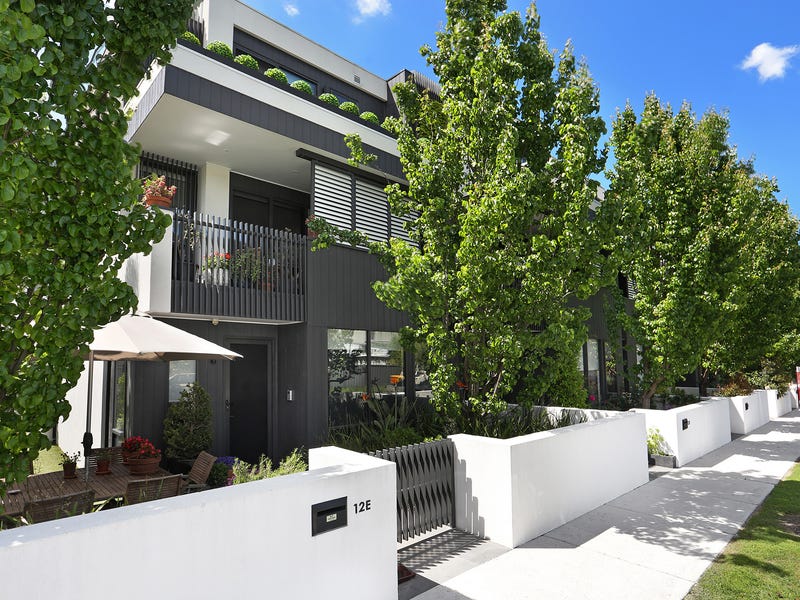 Tri Level Waterfall 12E Perry Street, Alphington, Vic 3078 - Townhouse for Rent ...