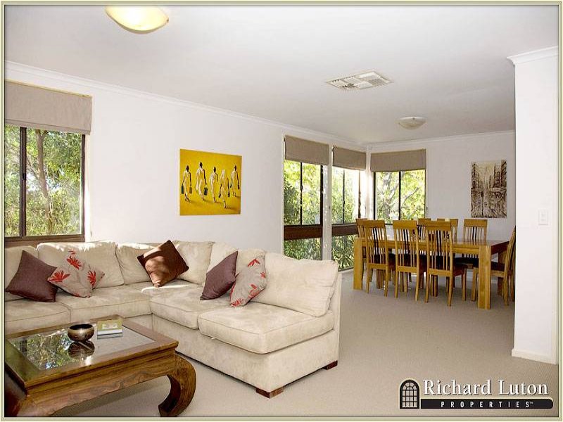 6 Dale Place, Stirling, ACT 2611 Property Details