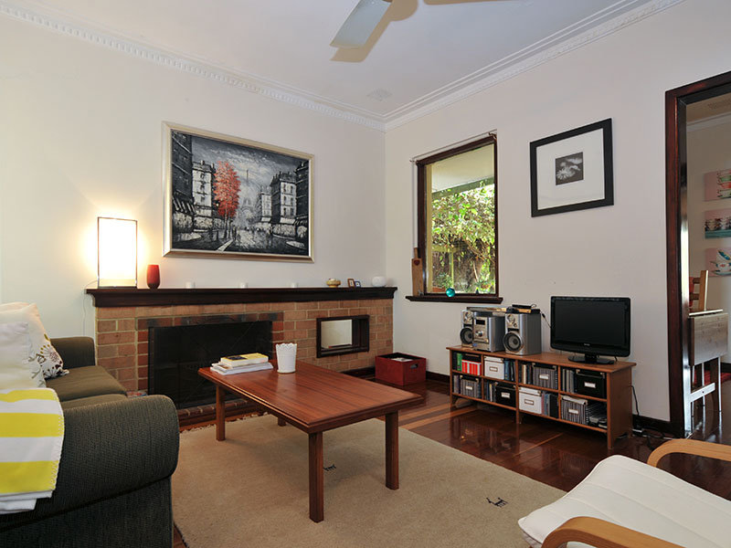 23 Mary Street, Watermans Bay, WA 6020