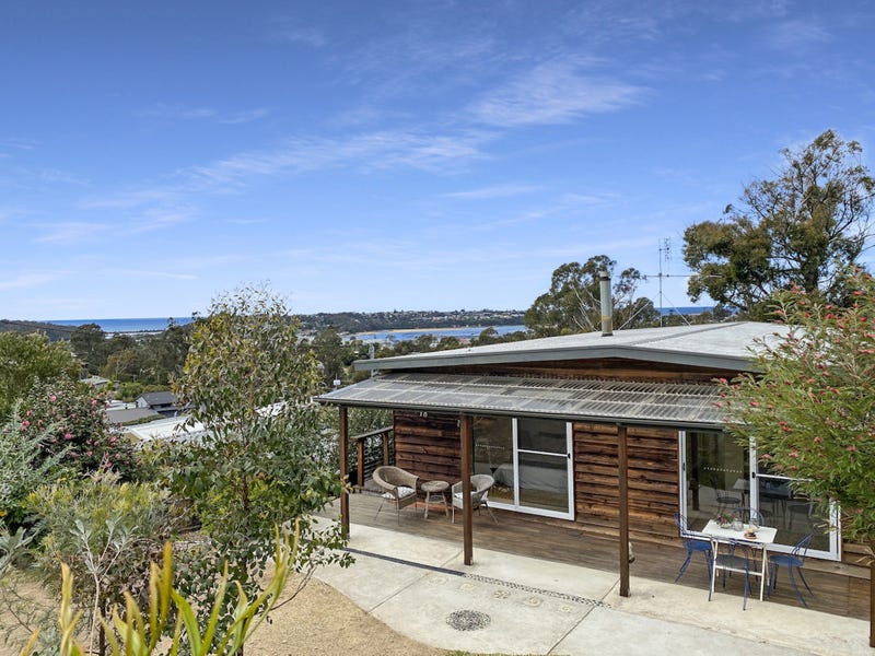 18 Sapphire Crescent, Merimbula, NSW 2548 Property Details