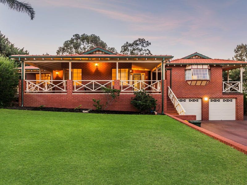 16 Silversmith Street, Wellard, WA 6170 Property Details