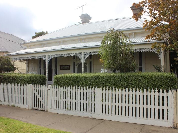 11 Loch Street, East Geelong, VIC 3219