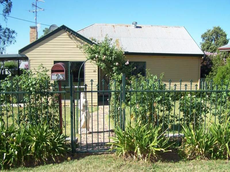 23 Johnston Street, North Tamworth, NSW 2340
