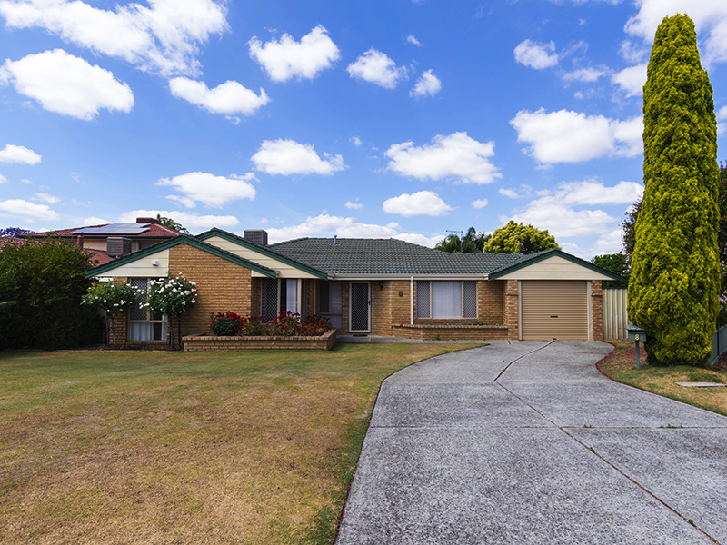 8 San Miguel Drive, Leeming, WA 6149