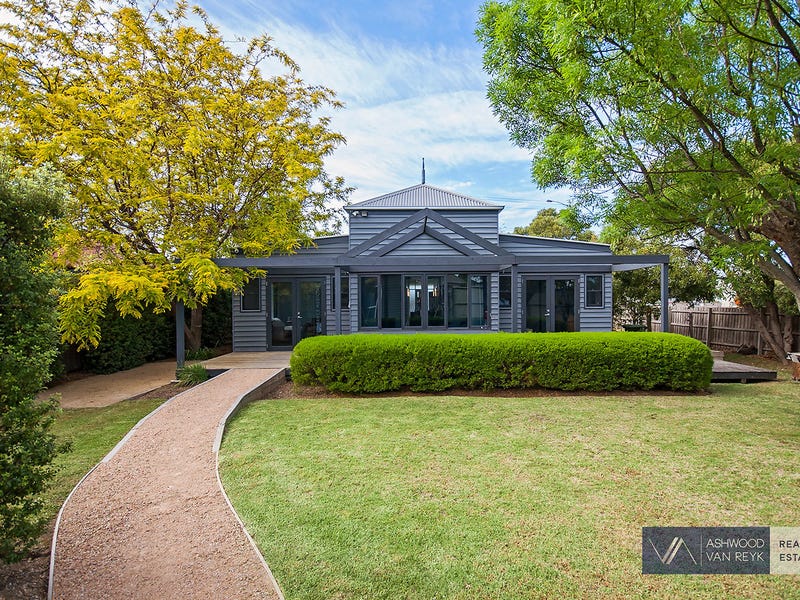 180 Macleod St, Bairnsdale, Vic 3875 Property Details