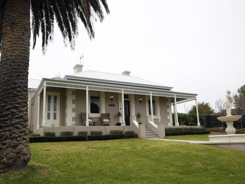 24 Mickle Crescent, Warrnambool, Vic 3280 Property Details