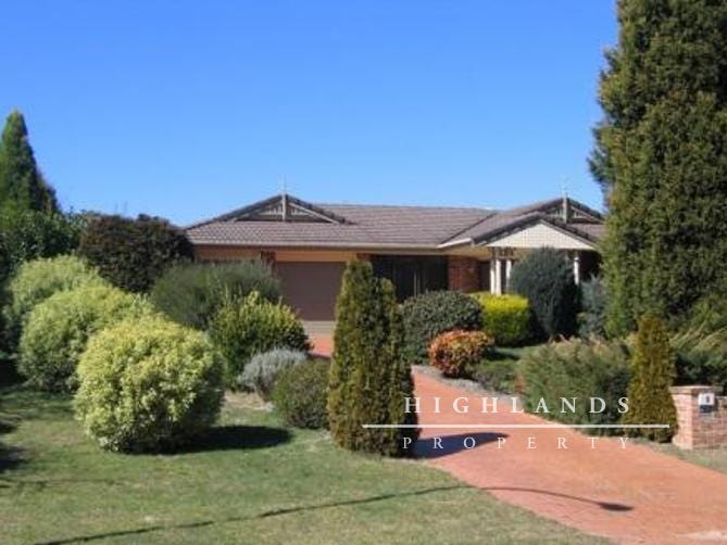 9 Linden Way, Bowral, NSW 2576