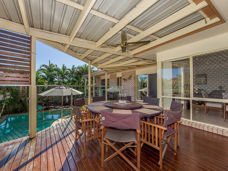 19 Easter Cres, Pacific Pines, Qld 4211