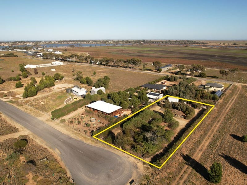 Real Estate & Property for Sale in Tailem Bend, SA 5260 Pg. 2
